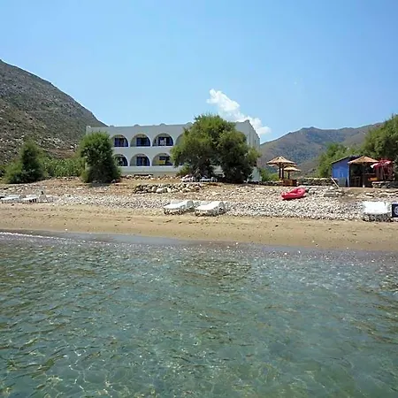 Kouros Hotell *