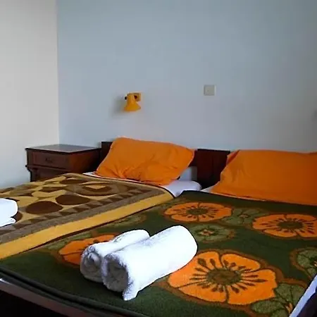 Kouros Hotell